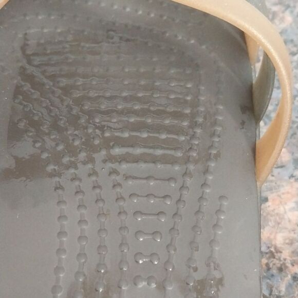 CROCS "Isabelle" Hurache Strappy Slip-On....SIZE 5...EUC - Picture 4 of 4